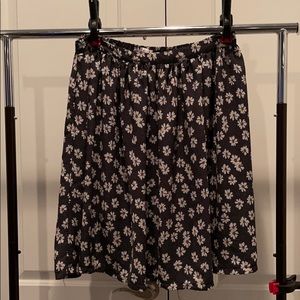 Daisy print skirt